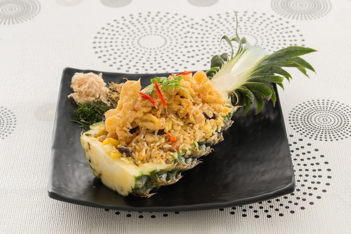 Imagen de la habitación del Hotel Amala Grand Bleu Resort Hilltops. Foto 16