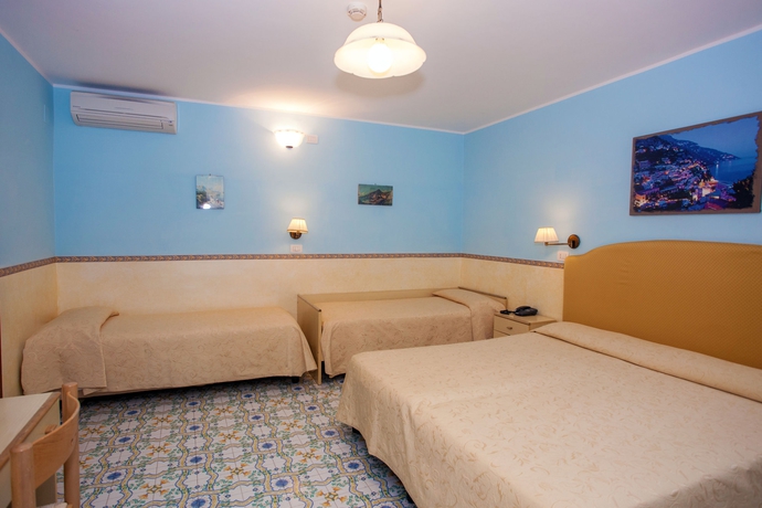 Imagen de la habitación del Hotel Amalfi, Agerola. Foto 5