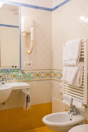 Imagen de la habitación del Hotel Amalfi, Agerola. Foto 9