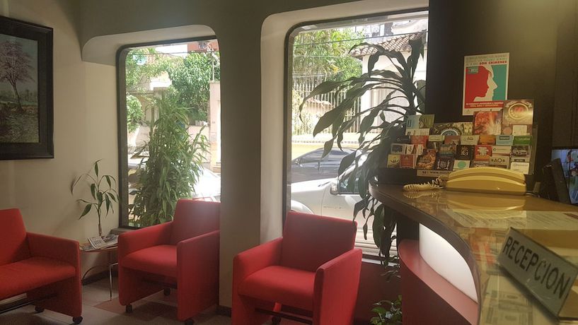 Imagen de los interiores del Hotel Amalfi, Asunci&oacute;n. Foto 18