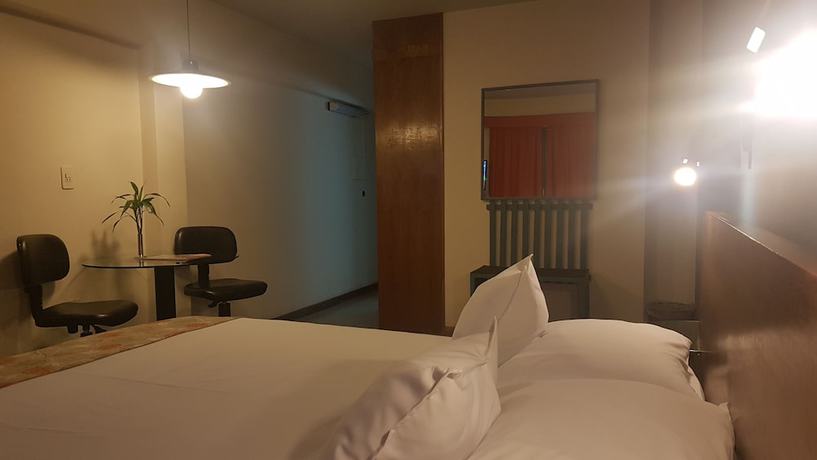 Imagen de la habitación del Hotel Amalfi, Asunci&oacute;n. Foto 11