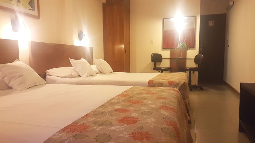 Imagen de la habitación del Hotel Amalfi, Asunci&oacute;n. Foto 12