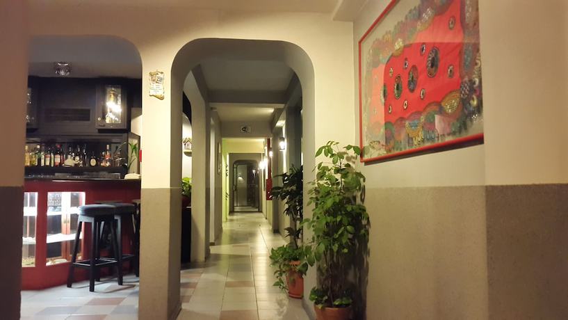 Imagen de los interiores del Hotel Amalfi, Asunci&oacute;n. Foto 19