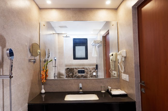 Imagen de la habitación del Hotel Amalfi Grand, Patna. Foto 12