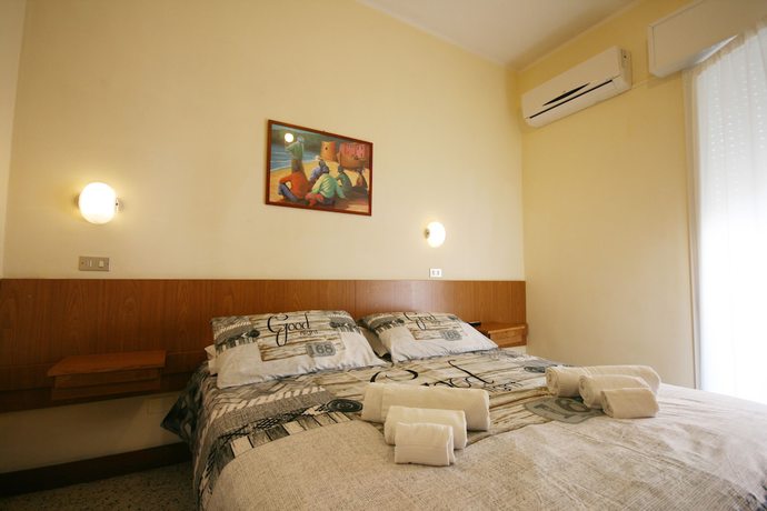 Imagen de la habitación del Hotel Amalfi, Rimini. Foto 14