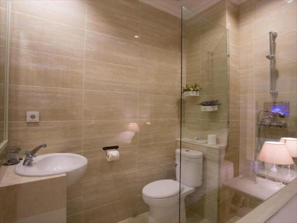 Imagen de la habitación del Hotel Amalfi Seminyak. Foto 8