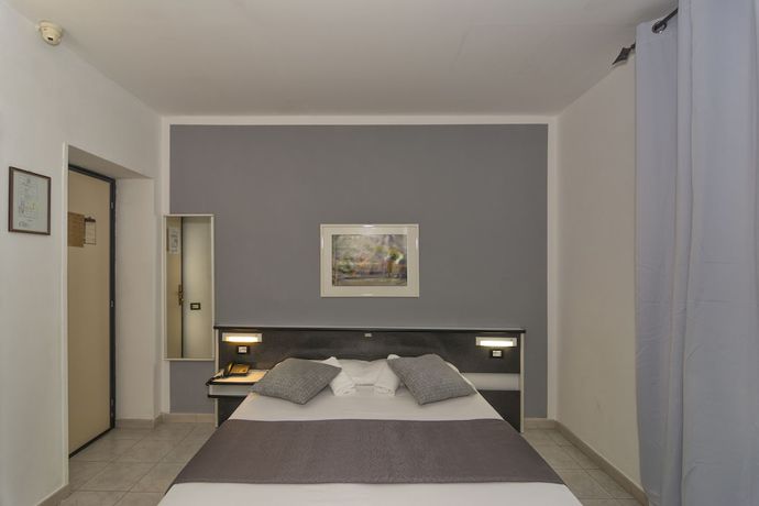 Imagen de la habitación del Hotel Amalfitana. Foto 12