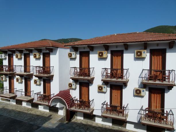 Imagen de los interiores del Hotel Amalia 2. Foto 16