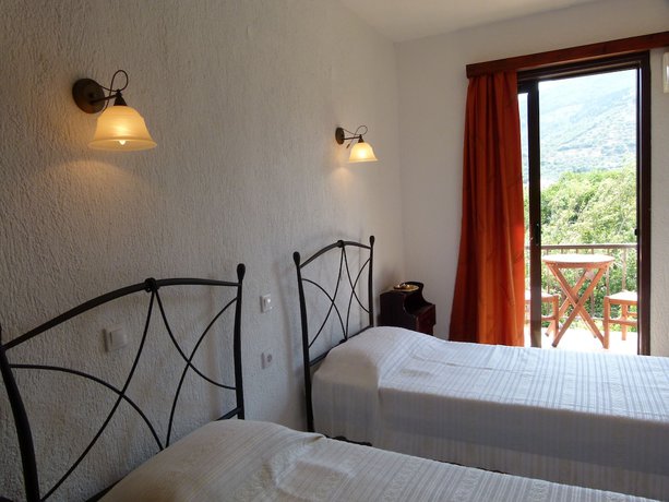 Imagen de la habitación del Hotel Amalia 2. Foto 11