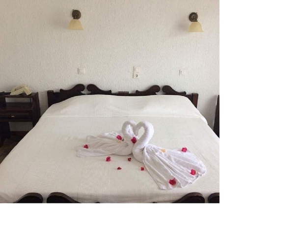 Imagen de la habitación del Hotel Amalia, Aloupi. Foto 2