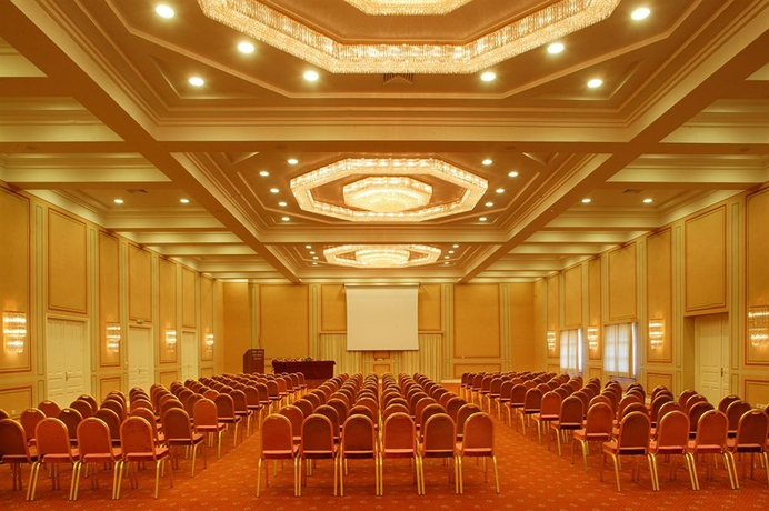 Imagen de los interiores del Hotel Amalia Kalambaka. Foto 10