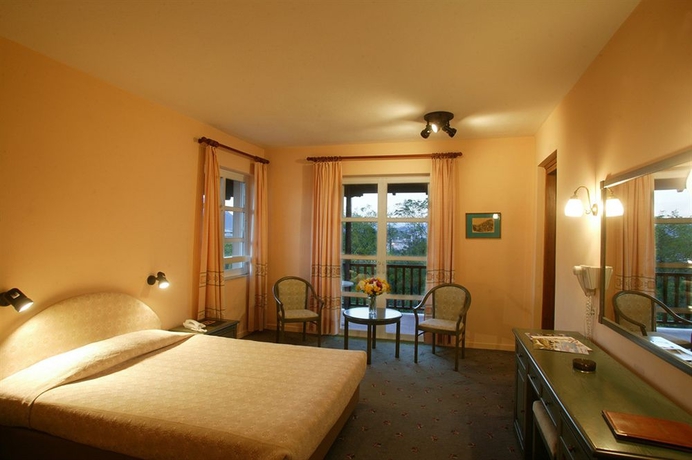 Imagen de la habitación del Hotel Amalia Kalambaka. Foto 5