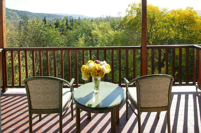 Imagen de la habitación del Hotel Amalia Kalambaka. Foto 6