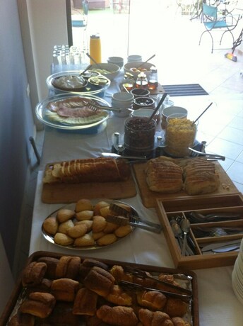 Imagen de la habitación del Hotel Amalia, Kalogria. Foto 34