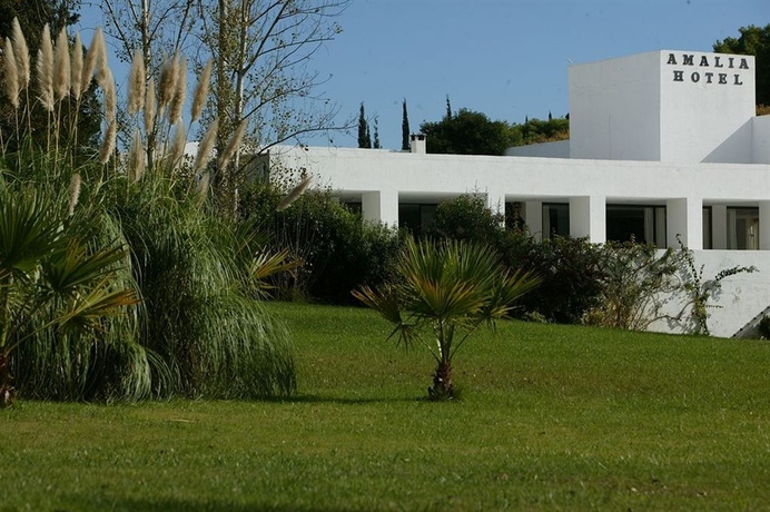 Imagen de los exteriores del Hotel Amalia Olympia. Foto 8