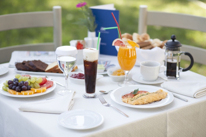 Imagen del bar/restaurante del Hotel Amalia Olympia. Foto 3