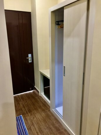 Imagen de la habitación del Hotel Aman Gati Hotel Lakey. Foto 30