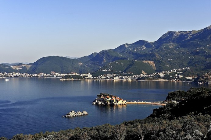 Imagen de la habitación del Hotel Aman Sveti Stefan. Foto 2