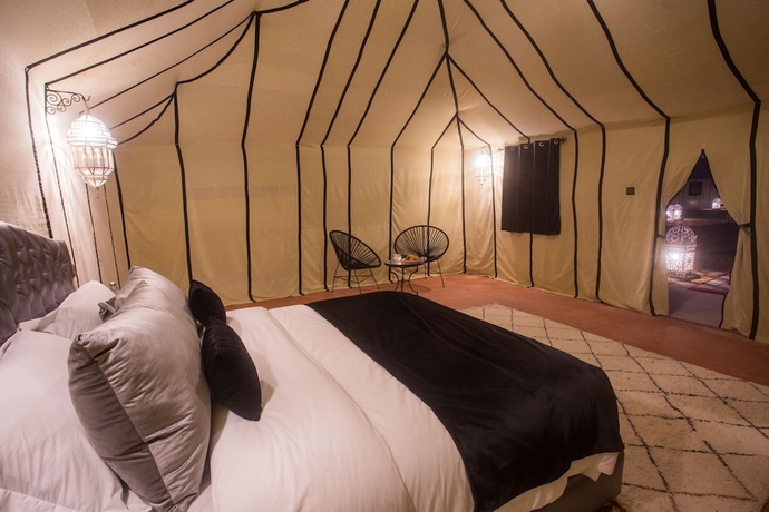 Imagen de la habitación del Hotel Amanar Khaimas Desert Camp. Foto 8