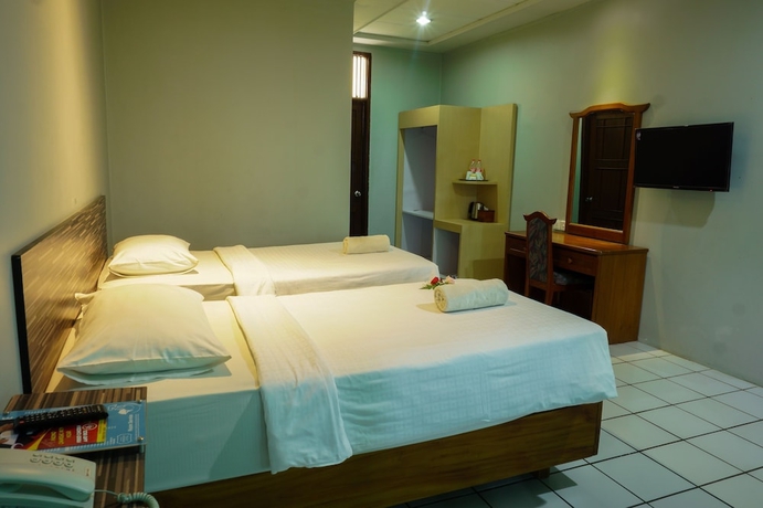 Imagen de la habitación del Hotel Amanda Hills Bandungan. Foto 2