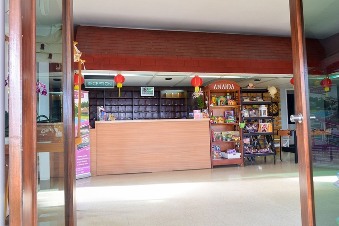 Imagen de los interiores del Hotel Amanda Hills Bandungan. Foto 18