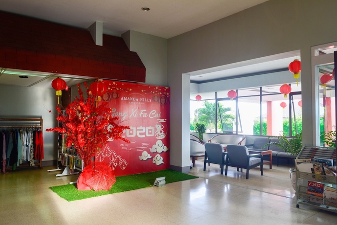 Imagen de los interiores del Hotel Amanda Hills Bandungan. Foto 19