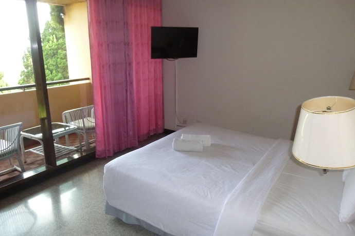 Imagen de la habitación del Hotel Amanda Hills Bandungan. Foto 5