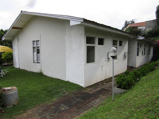 Imagen de la habitación del Hotel Amanda Hills Bandungan. Foto 14