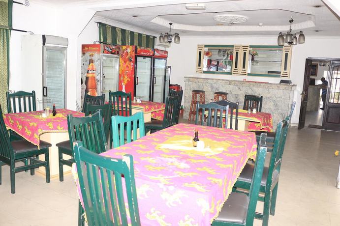 Imagen del bar/restaurante del Hotel Amandas Limited. Foto 4