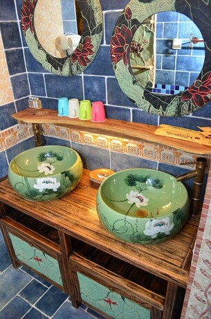 Imagen de la habitación del Hotel Amando Inn. Foto 6