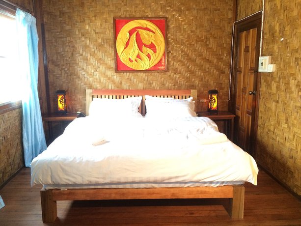 Imagen de la habitación del Hotel Amandra Villa. Foto 2