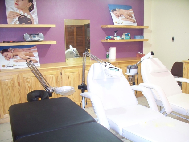 Imagen de la piscina del Hotel Amanecer: A Retreat and Spa. Foto 12