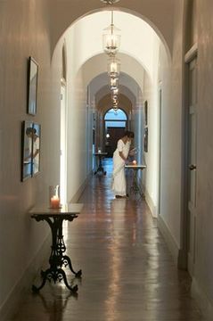 Imagen de los interiores del Hotel Amangalla. Foto 8