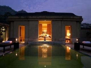 Imagen de la piscina del Hotel Amanjiwo. Foto 9