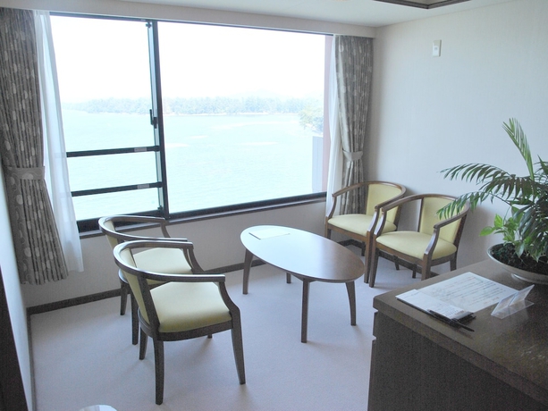 Imagen de la habitación del Hotel Amanohashidate. Foto 3
