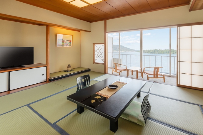 Imagen de la habitación del Hotel Amanohashidate. Foto 4