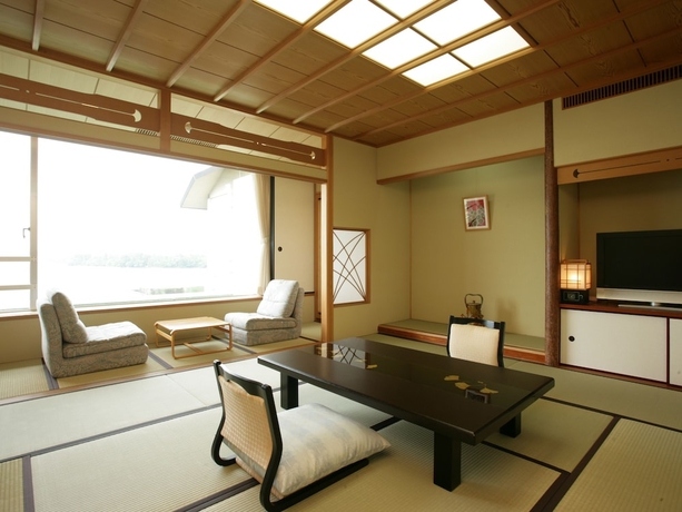 Imagen de la habitación del Hotel Amanohashidate. Foto 7