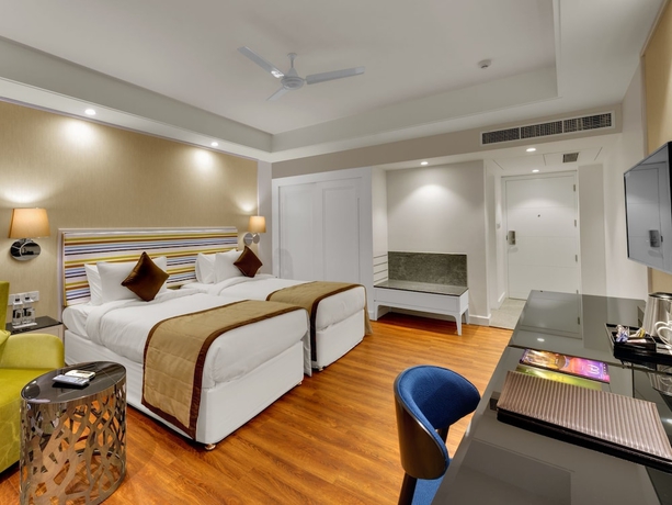 Imagen general del Hotel Amanora The Fern Hotels and Club. Foto 3