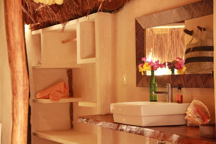Imagen de los interiores del Hotel Amansala. Foto 16