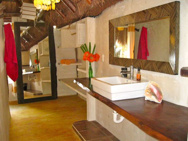 Imagen de la habitación del Hotel Amansala. Foto 10