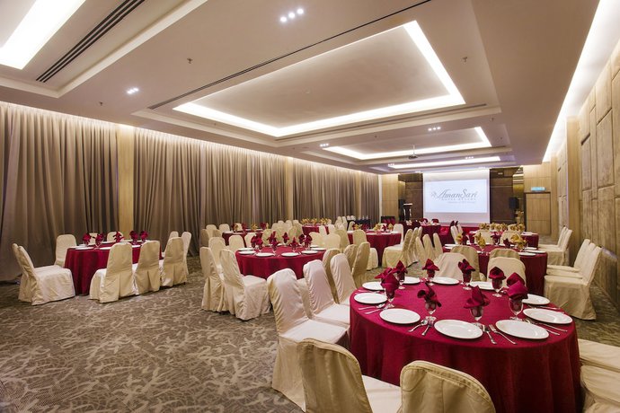 Imagen de los interiores del Hotel Amansari Hotel Desaru. Foto 13