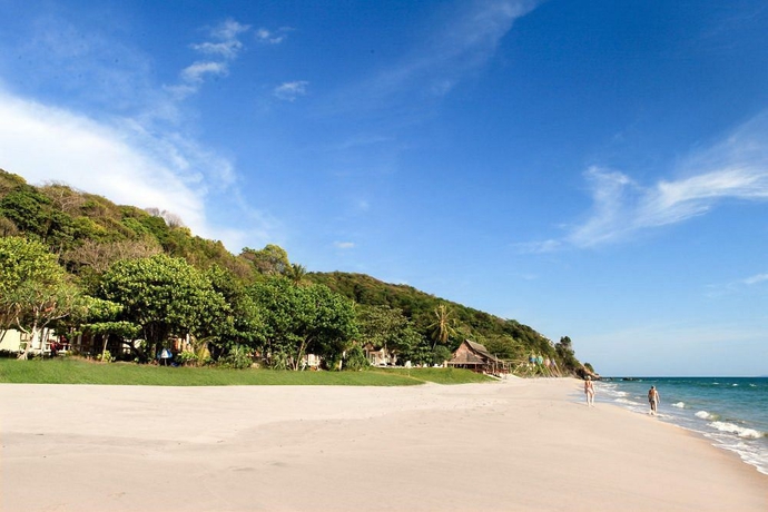 Imagen de los exteriores del Hotel Amantra Resort and Spa. Foto 7