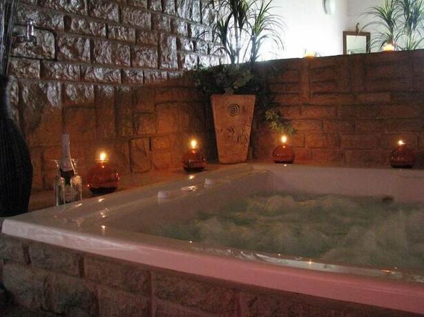 Imagen general del Hotel Amanzingwe Lodge Conference Centre and Spa. Foto 9
