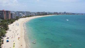 Imagen de los exteriores del Hotel Amapola Beachfront Studio - Playamar. Foto 5