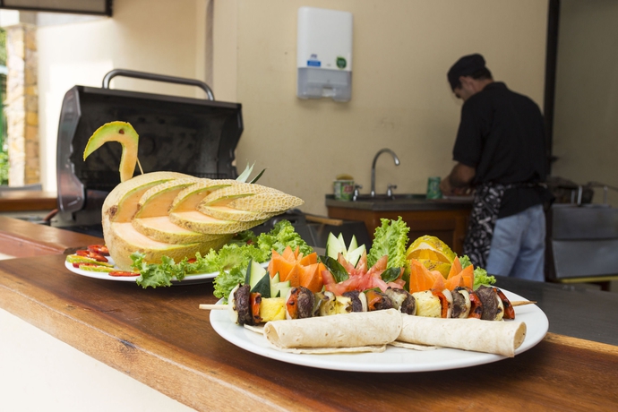 Imagen del bar/restaurante del Hotel Amapola Resort. Foto 6