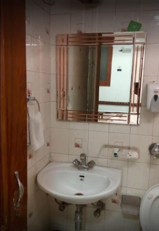 Imagen de la habitación del Hotel Amar Inn. Foto 2