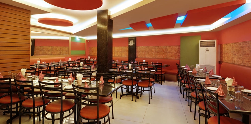 Imagen del bar/restaurante del Hotel Amar Yatri Niwas. Foto 2
