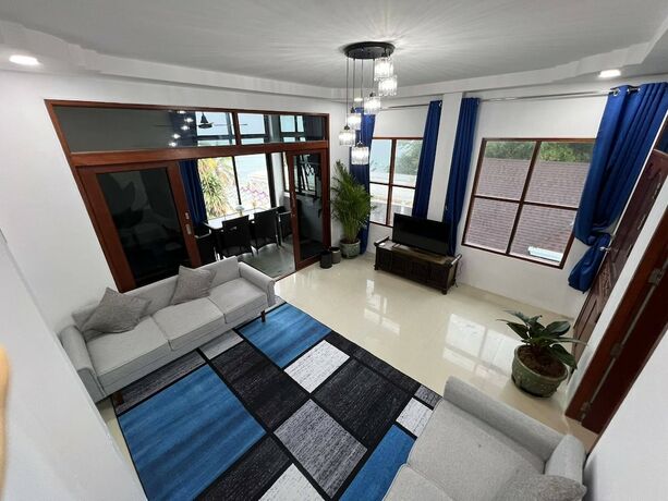 Imagen de la habitación del Hotel Amara Beach Resort. Foto 16