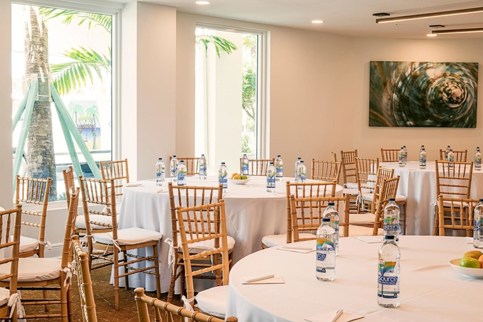 Imagen de los interiores del Hotel Amara Cay Resort. Foto 11