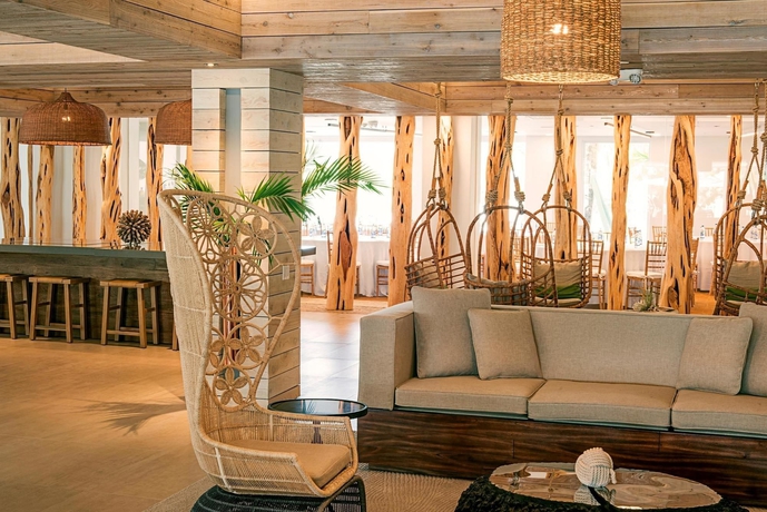 Imagen de los interiores del Hotel Amara Cay Resort. Foto 15